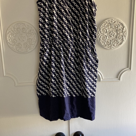 GAP Chainlink Racerback Dress - Picture 3 of 10